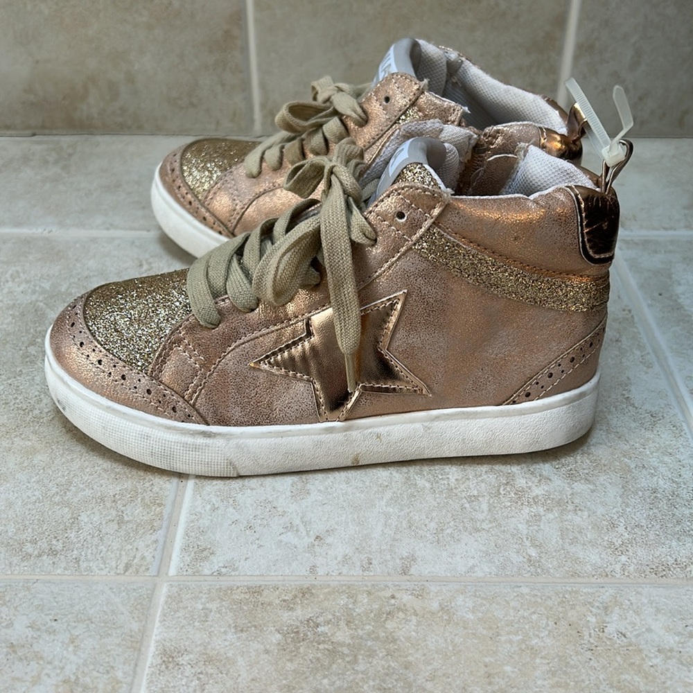 MIA GIRLS little Kids Size 1 Berrynice High-Top Sneakers - Picture 3 of 9